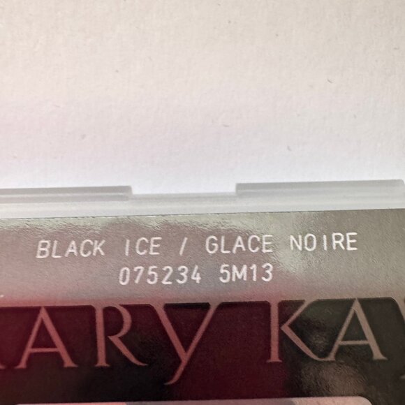 MARY KAY mineral eye color quad - black ice - Picture 3 of 3